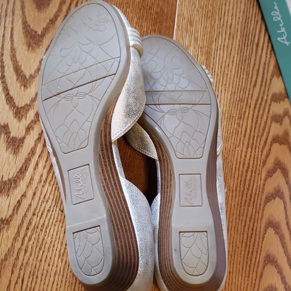 Shoes - Picture 3 of 3